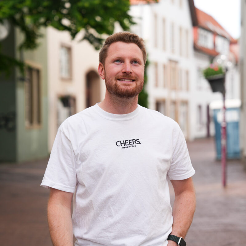 CHEERS. Osnabrück Basic Shirt